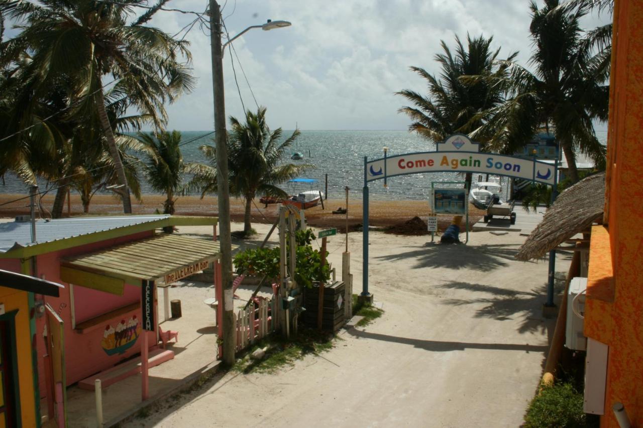 Seaside Cabanas Hotel Caye Corker Exteriör bild